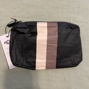 NWT Aloha Splashproof Mini Pouch
